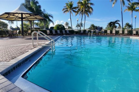 Купить виллу или дом в Хомстед, Флорида 2 спальни, 98.2м2, № 1979060 - фото 26