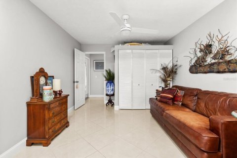Casa en venta en Homosassa, Florida, 3 dormitorios, 249.16 m2 № 1614063 - foto 11