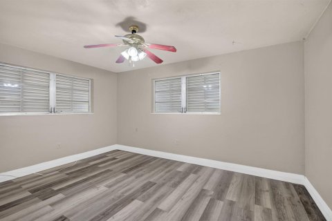 Villa ou maison à vendre à Miramar, Floride: 3 chambres, 154.03 m2 № 2398039 - photo 18