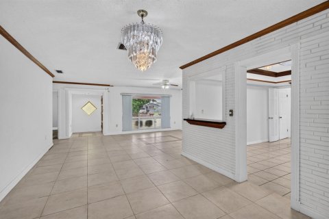 Villa ou maison à vendre à Miramar, Floride: 3 chambres, 154.03 m2 № 2398039 - photo 12