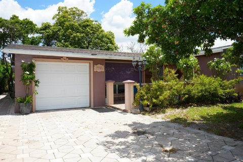 Villa ou maison à vendre à Miramar, Floride: 3 chambres, 154.03 m2 № 2398039 - photo 2