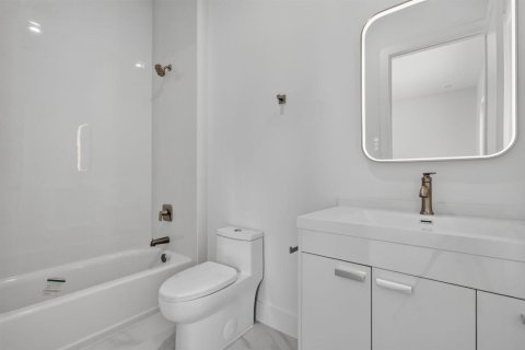 Villa ou maison à vendre à Lake Worth, Floride: 4 chambres, 234.11 m2 № 2261284 - photo 30