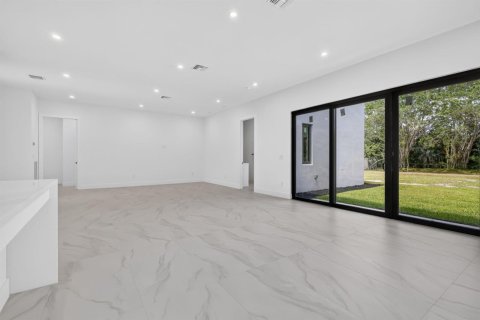 Villa ou maison à vendre à Lake Worth, Floride: 4 chambres, 234.11 m2 № 2261284 - photo 12