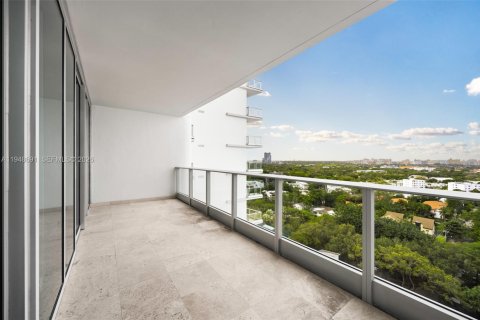 Condo in Miami, Florida, 3 bedrooms  № 2005064 - photo 25