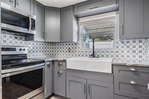 Villa ou maison à vendre à Largo, Floride: 2 chambres, 71.53 m2 № 1577562 - photo 22