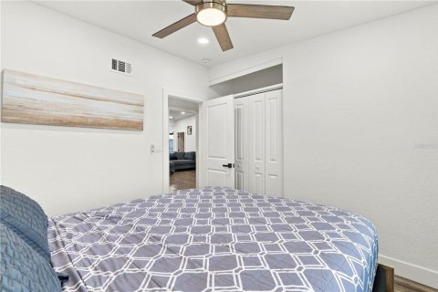 House in Port Charlotte, Florida 3 bedrooms, 190.64 sq.m. № 2315050 - photo 18