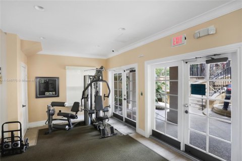 Townhouse in Miami, Florida 1 bedroom, 79.8 sq.m. № 1705901 - photo 19