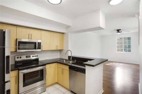 Townhouse in Miami, Florida 1 bedroom, 79.8 sq.m. № 1705901 - photo 6
