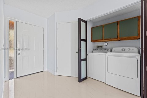 Condominio en venta en Plantation, Florida, 3 dormitorios, 128.21 m2 № 1963575 - foto 23