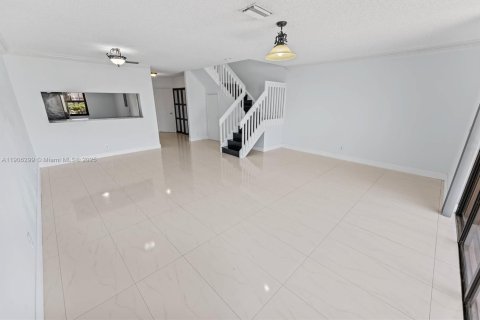 Condominio en venta en Plantation, Florida, 3 dormitorios, 128.21 m2 № 1963575 - foto 3