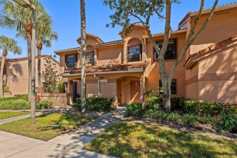 Condominio en venta en Plantation, Florida, 3 dormitorios, 128.21 m2 № 1963575 - foto 1