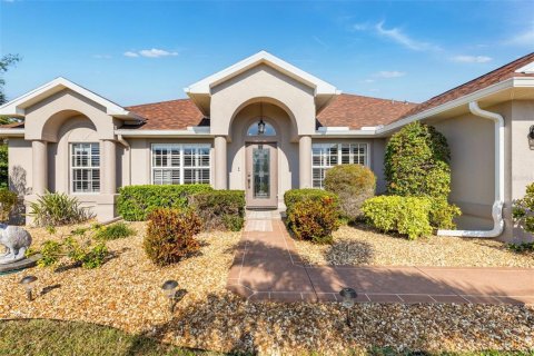 House in Port Charlotte, Florida 4 bedrooms, 209.87 sq.m. № 1609335 - photo 3