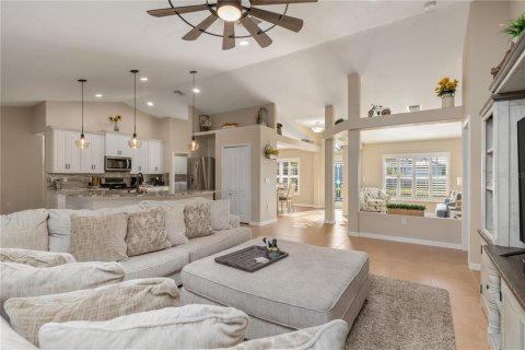 House in Port Charlotte, Florida 4 bedrooms, 209.87 sq.m. № 1609335 - photo 12