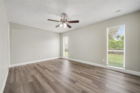 Casa en venta en Kissimmee, Florida, 3 dormitorios, 129.13 m2 № 2356379 - foto 8