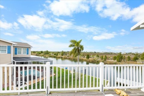 House in Hernando Beach, Florida 2 bedrooms, 129.32 sq.m. № 2120009 - photo 30