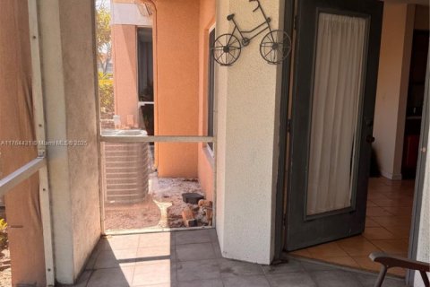 Condominio en venta en Boynton Beach, Florida, 1 dormitorio, 71.35 m2 № 1696227 - foto 19