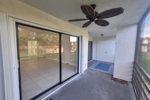 Купить кондоминиум в Лейк-Уорт, Флорида 5 комнат, 104.98м2, № 2086333 - фото 28