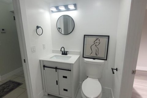 Купить кондоминиум в Лейк-Уорт, Флорида 5 комнат, 104.98м2, № 2086333 - фото 11