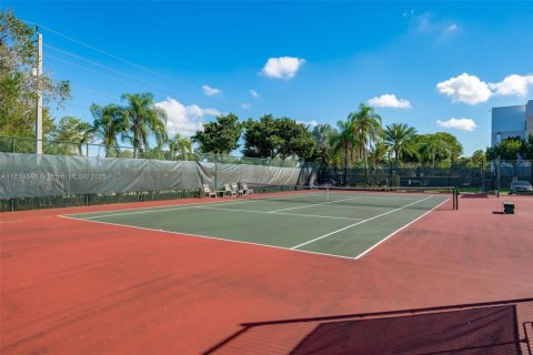 Condo in Sunrise, Florida, 2 bedrooms  № 1764319 - photo 30