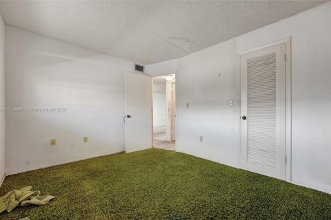 Condo in Sunrise, Florida, 2 bedrooms  № 1764319 - photo 17