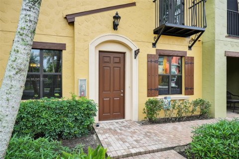 Condo in Naples, Florida, 2 bedrooms  № 1973572 - photo 4