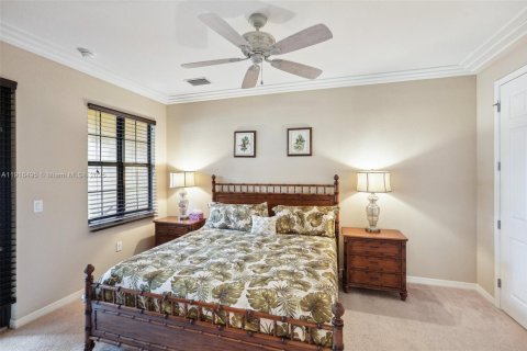 Condo in Naples, Florida, 2 bedrooms  № 1973572 - photo 12