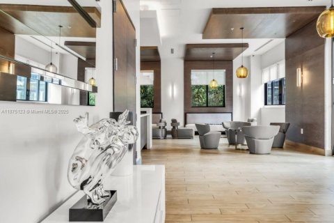Condo in Miami, Florida, 2 bedrooms № 1926219 - photo 24