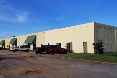 Propiedad comercial en alquiler en Fort Walton Beach, Florida № 560509 - foto 1