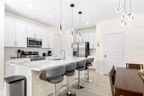 Touwnhouse à vendre à Kissimmee, Floride: 3 chambres, 154.12 m2 № 2226463 - photo 16