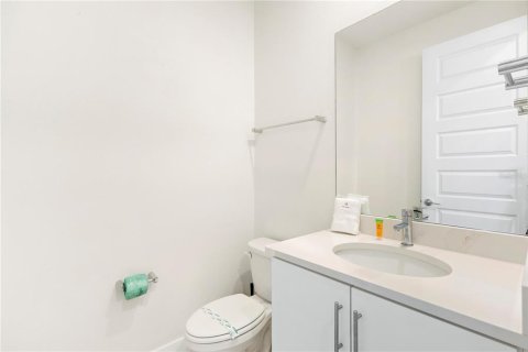 Touwnhouse à vendre à Kissimmee, Floride: 3 chambres, 154.12 m2 № 2226463 - photo 18