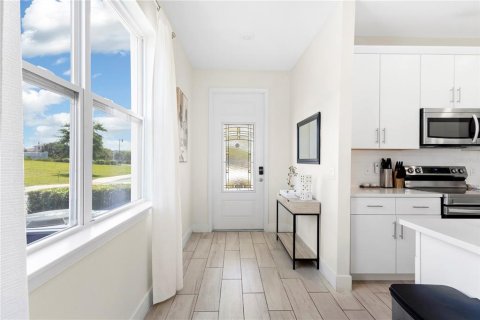 Touwnhouse à vendre à Kissimmee, Floride: 3 chambres, 154.12 m2 № 2226463 - photo 6