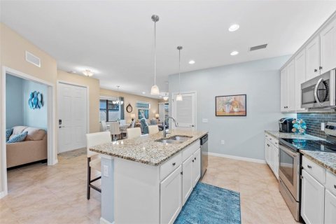 House in Venice, Florida 2 bedrooms, 140.75 sq.m. № 1915693 - photo 18