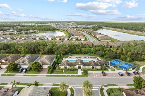 House in Venice, Florida 2 bedrooms, 140.75 sq.m. № 1915693 - photo 3