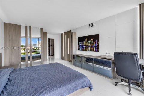 Copropriété à vendre à Hallandale Beach, Floride: 2 chambres, 99.87 m2 № 1999027 - photo 27