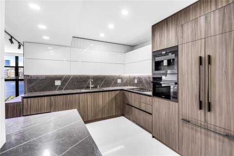 Copropriété à vendre à Hallandale Beach, Floride: 2 chambres, 99.87 m2 № 1999027 - photo 23