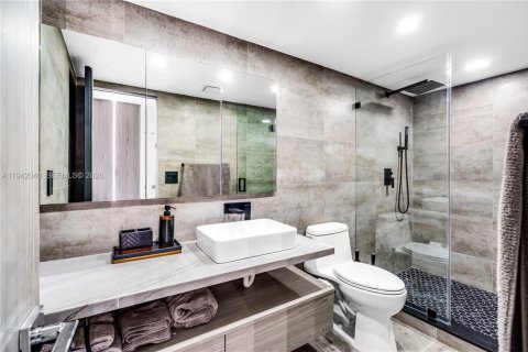 Copropriété à vendre à Hallandale Beach, Floride: 2 chambres, 99.87 m2 № 1999027 - photo 29