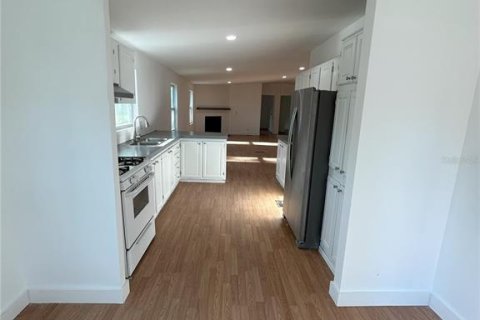 Apartment in Ocala, Florida 3 bedrooms, 156.08 sq.m. № 1870747 - photo 6