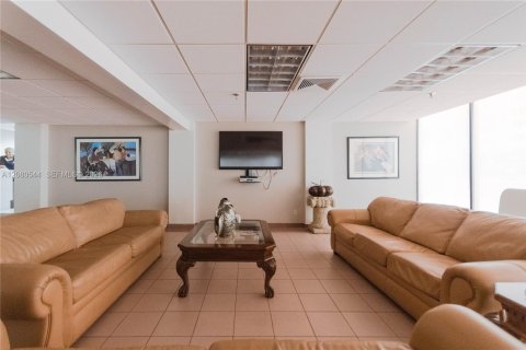 Condominio en alquiler en Miami Beach, Florida, 1 dormitorio, 95.69 m2 № 2339949 - foto 23