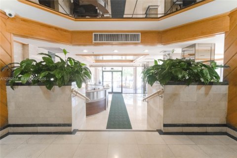 Condominio en alquiler en Miami Beach, Florida, 1 dormitorio, 95.69 m2 № 2339949 - foto 28