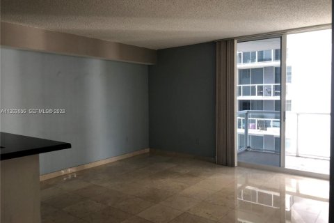 Copropriété à louer à Miami, Floride: 1 chambre, 63.64 m2 № 2024211 - photo 4