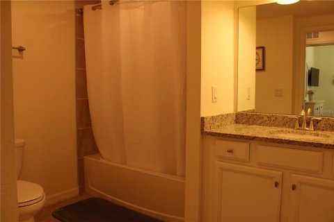 Condominio en alquiler en Bradenton, Florida, 3 dormitorios, 165.92 m2 № 1647740 - foto 28