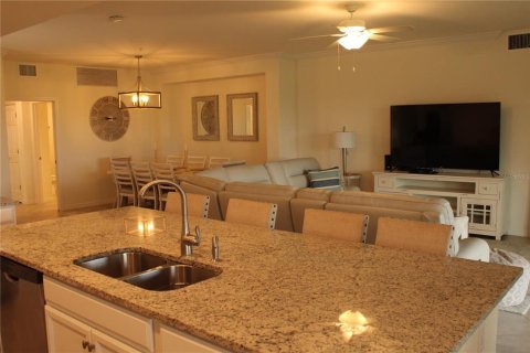 Condominio en alquiler en Bradenton, Florida, 3 dormitorios, 165.92 m2 № 1647740 - foto 8