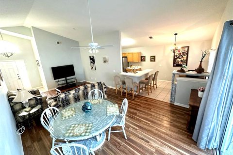 House in Davenport, Florida 3 bedrooms, 140.65 sq.m. № 1907975 - photo 4
