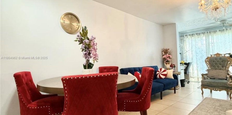 Condominio en Sunrise, Florida, 1 dormitorio  № 1957403