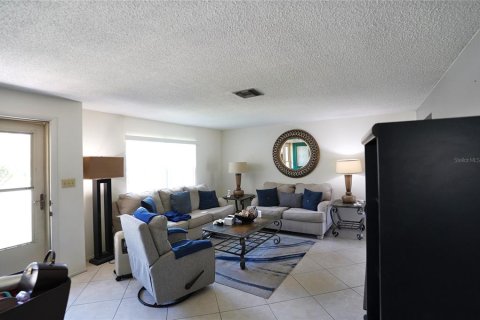 Villa ou maison à vendre à Port Charlotte, Floride: 2 chambres, 104.89 m2 № 2157482 - photo 11