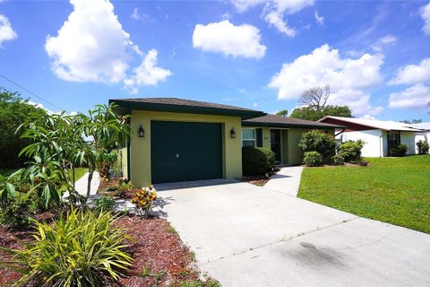 Villa ou maison à vendre à Port Charlotte, Floride: 2 chambres, 104.89 m2 № 2157482 - photo 4