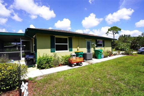 Villa ou maison à vendre à Port Charlotte, Floride: 2 chambres, 104.89 m2 № 2157482 - photo 9