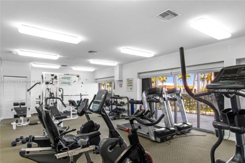 Copropriété à vendre à Miami Beach, Floride: 2 chambres, 121.24 m2 № 1624289 - photo 14