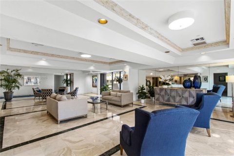 Copropriété à vendre à Miami Beach, Floride: 2 chambres, 121.24 m2 № 1624289 - photo 13