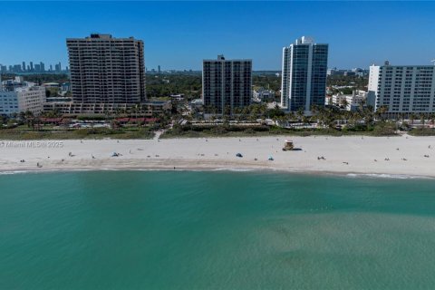 Copropriété à vendre à Miami Beach, Floride: 2 chambres, 121.24 m2 № 1624289 - photo 19